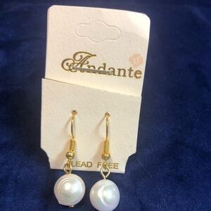 Andante Natural Freshwater Water Pearl Dangle Earrings
